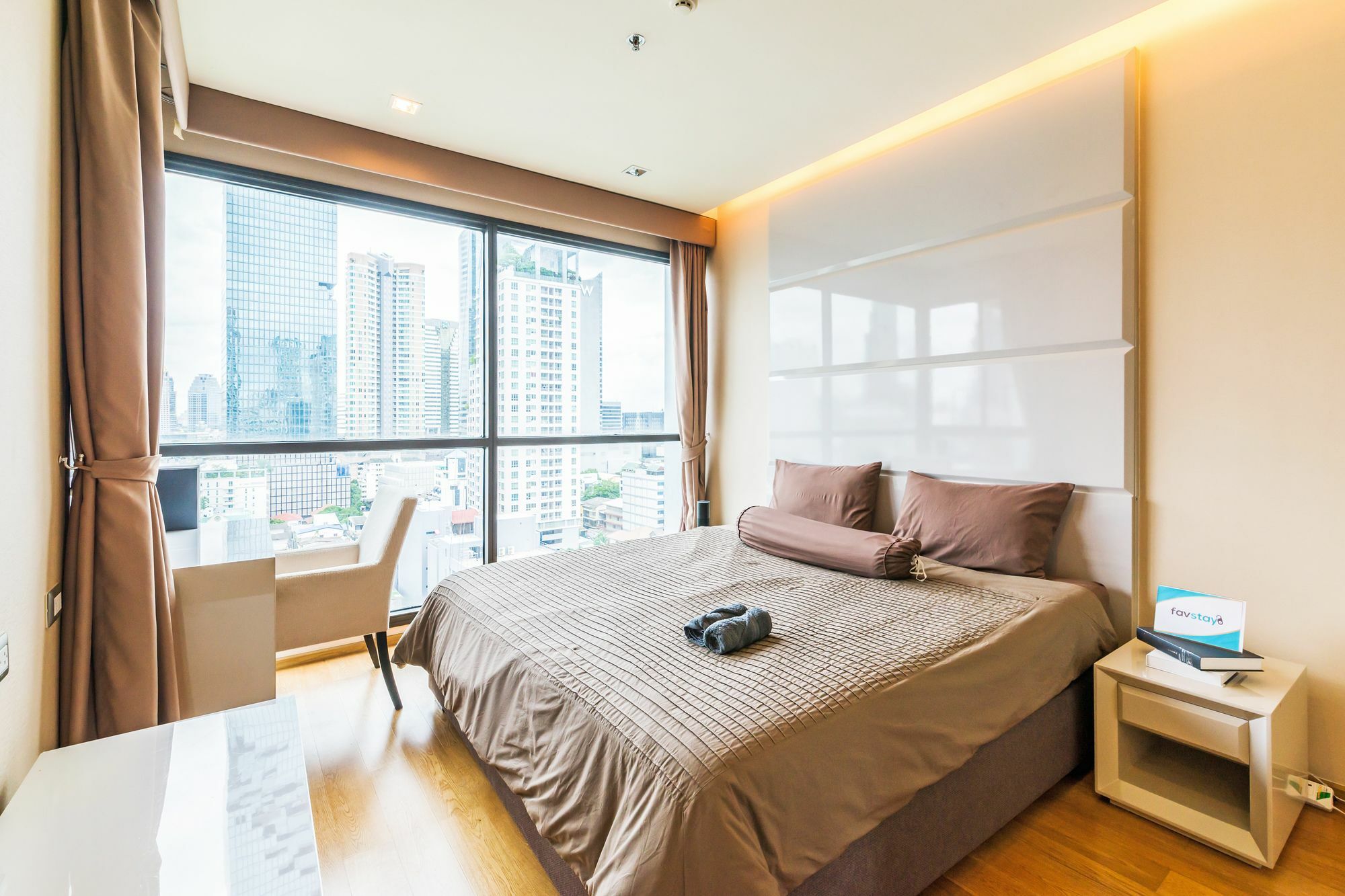 The Address Sathorn By Favstay 曼谷 外观 照片