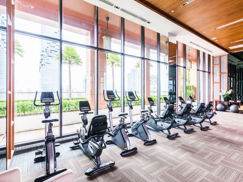 The Address Sathorn By Favstay 曼谷 外观 照片