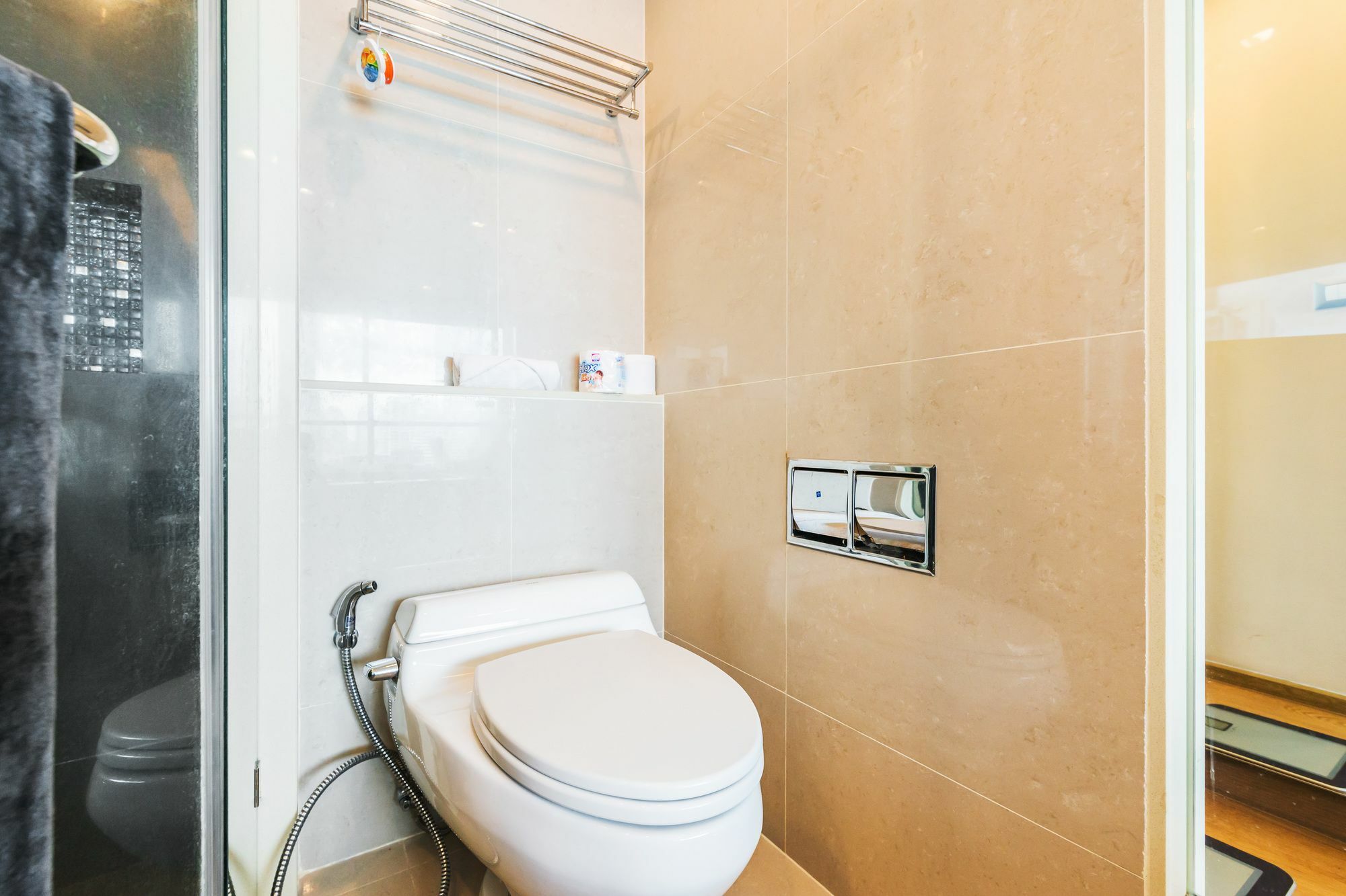 The Address Sathorn By Favstay 曼谷 外观 照片